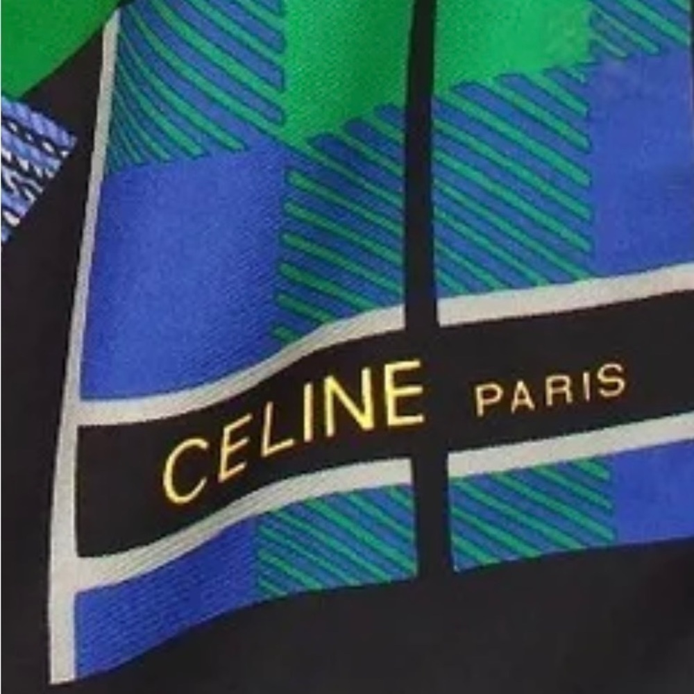 ❤️🔥CELINE Silk Scarf Wrap 🔥❤️ - Picture 2 of 8